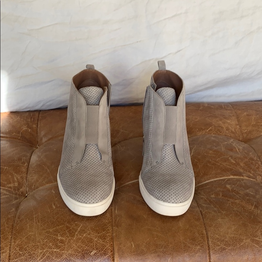 Lines Paola Anna wedge sneaker